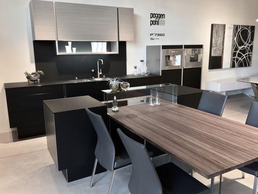 Modern Poggenpohl Kitchen, "P-7350" designed with Porsche Design Studio. Floor model, available now, drive it home today !