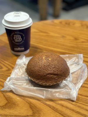 Matcha Latter and Coffee Bun