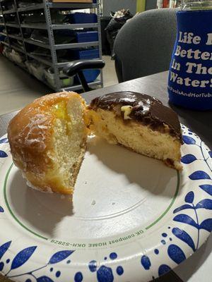 This is NOT a Filled Donut. This was the More Cream side. I can't believe y'all are doing this.