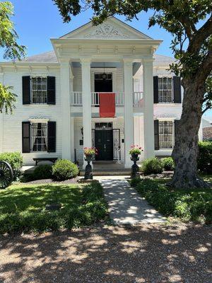 The entrance and beautiful home