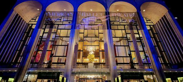 Storefront (06/18/24). @MetOpera #UpperWestSide #LincolnCenter #NewYorkCity @ABTOfficial #Opera #Ballet