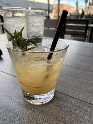 Pear cocktail