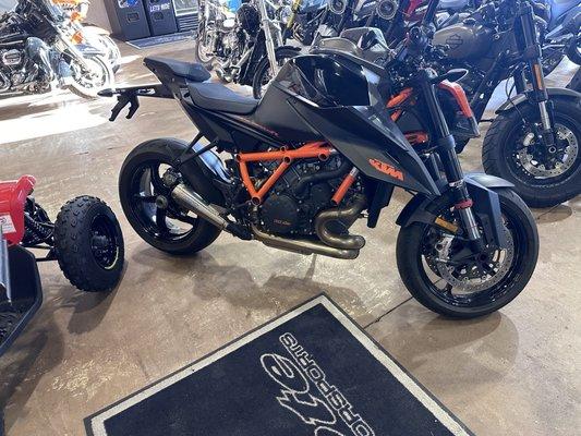 KTM 1290 Super Duke R