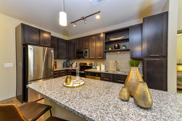 1760 Apartment Homes | Granite Counter Top