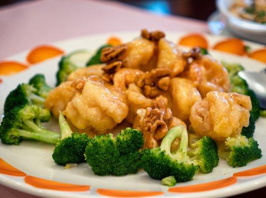 Prawns with Walnut in Orange Flavor (橙花合桃蝦球): $28.95.