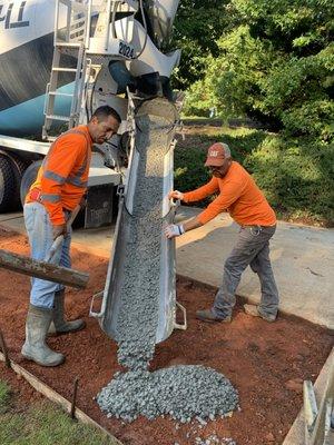 LCH pouring the concrete