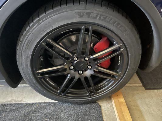 Velox wheels and Michelin tires on Tesla Y, installed at the Carmel Mtn. Ranch Costco.