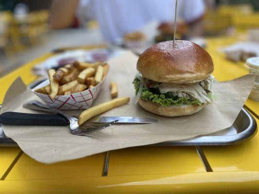 Pulled chicken sandwich with fries