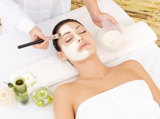 Facials, European Facials, Acne Facials, Glow Facials