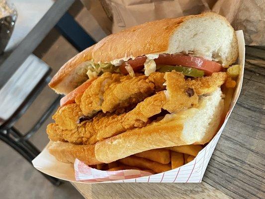 catfish poboy