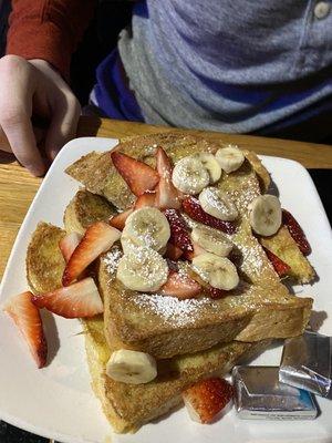 French Toast add banana and strawberries