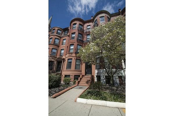 Fenway/Kenmore brownstone managed by Blackstone Williams