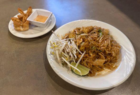 Pad Thai and crab Rangoon appetizer