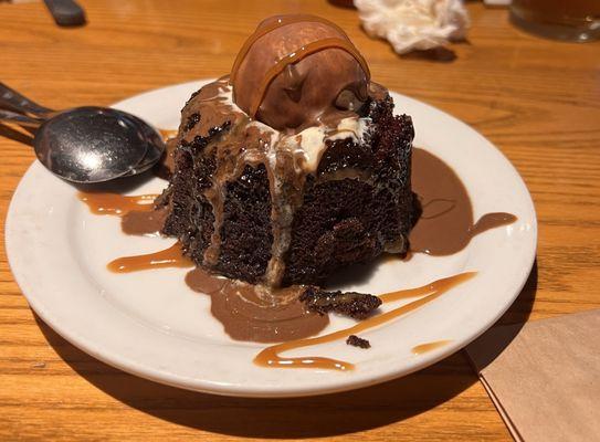 Mini Molten Chocolate Cake ... yummylicious