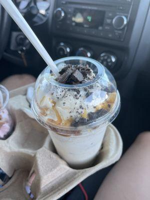 oreo caramel concrete with EXTRA oreo