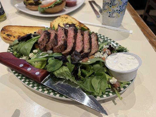 Steak salad