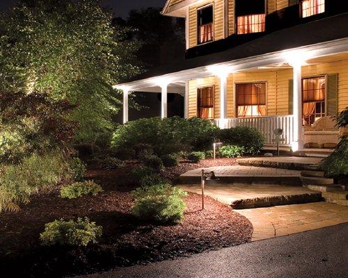 Landscape lighting installation in Oakland