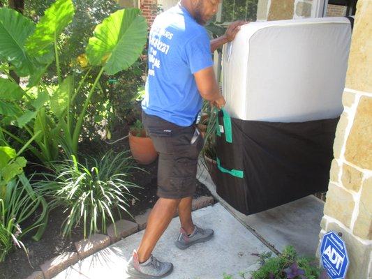 Mattress Carriers to keep your mattress clean