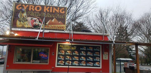 Food cart in the parking lot on the corner of Halsey and 238th.