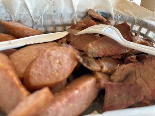 Smoked sausage and Brisket (2 meat platter)