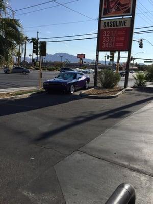 Purple hot rod at 7-11