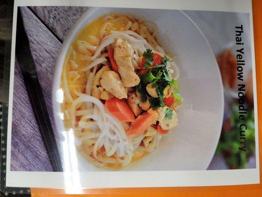 Yellow curry with noodle