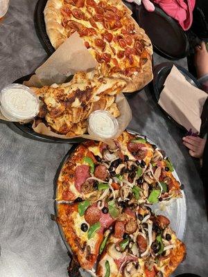 Round Table Pizza