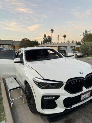 BMW x6 windshield replacement