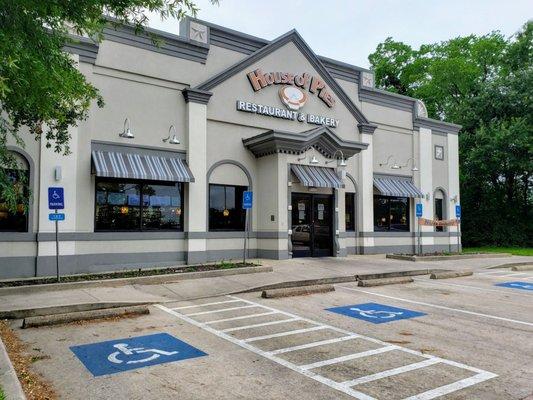 Storefront for House of Pies The Woodlands