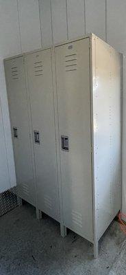 Ski lockers