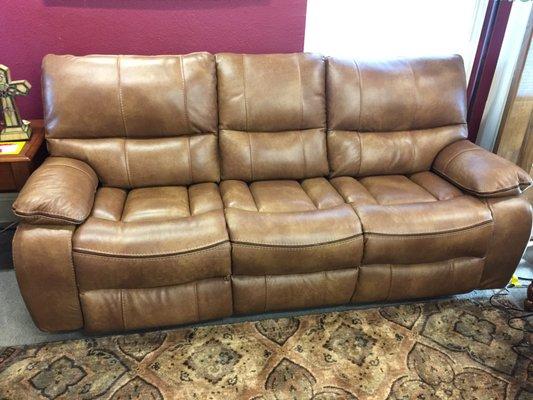 LEATHER Power Reclining sofa with head tilt adjustment. Great Value!