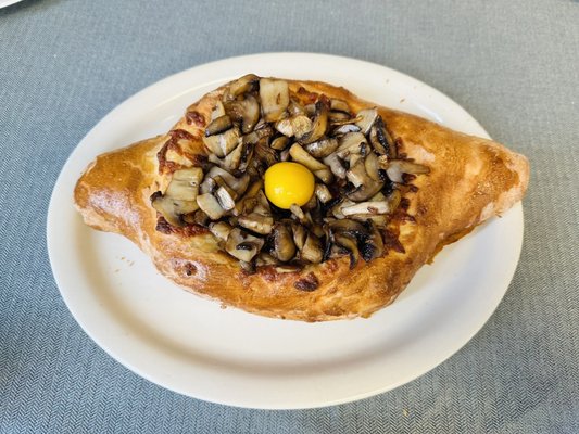 Khachapuri