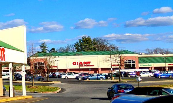 Giant Food Stores