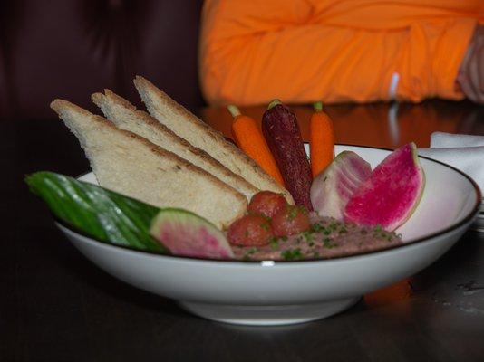 Red Bean Hummus.(keepsmilingphoto.com)