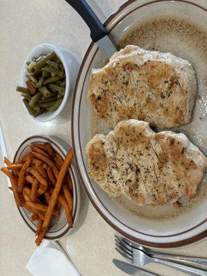 Grilled chicken, sweet potato fries, green beans