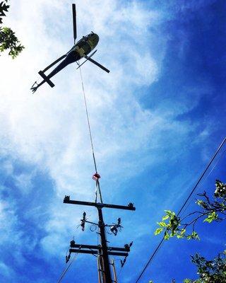 Power-line Pole set n the AS350 B2