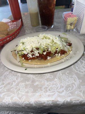 Huaraches con Chorizo