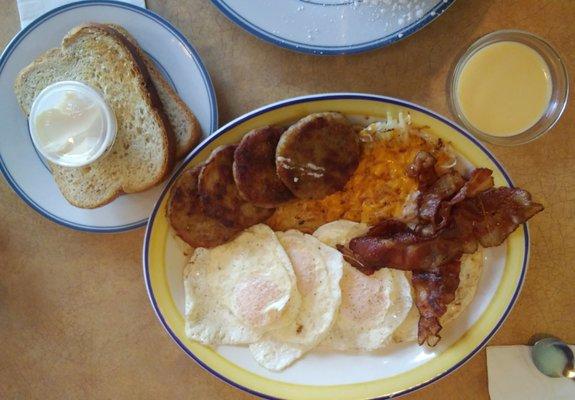 Camp Dodge Breakfast