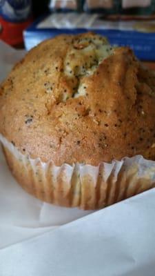 Almond poppy muffin