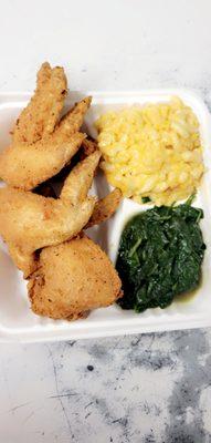 FRIED WING DINNER W/ MAC&CHEESE AND SPINACH