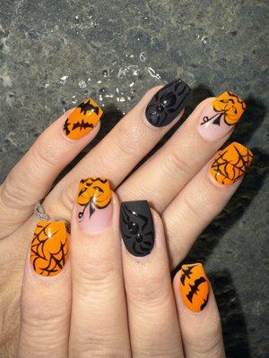 Foxy Nails