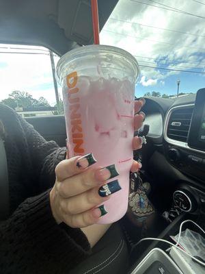 Strawberry Dragonfruit Dunkin' Refreshers