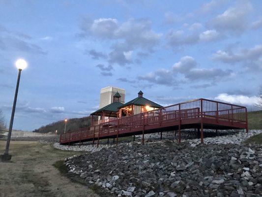 The pavilion leading down to the farmers market.