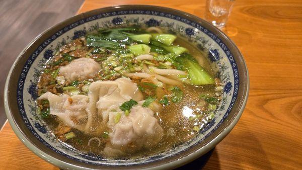 Pork wonton udon with soup