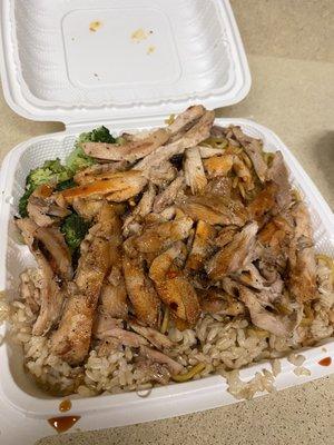 Brown rice, broccoli, extra chicken, spicy sauce, yakisoba  BYO