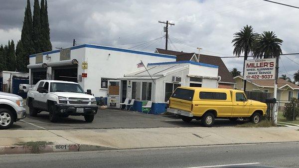 On the corner of Walnut and South Street in Long Beach.