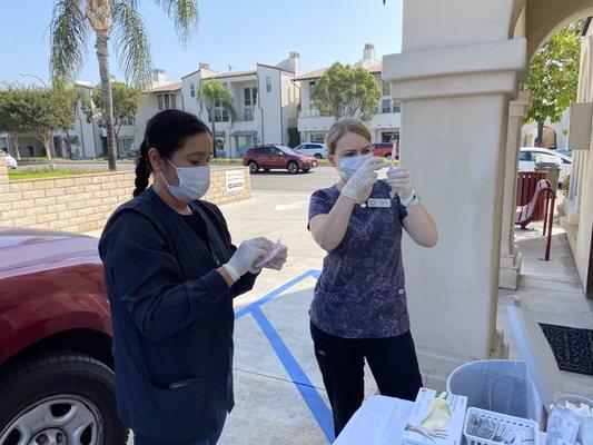 Drive up vaccine clinic