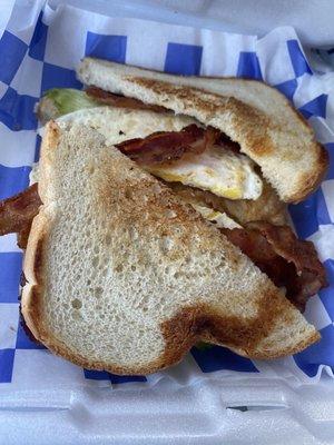 The Everglades sandwich was delish. The green fried tomatoes gave it such a good flavor.