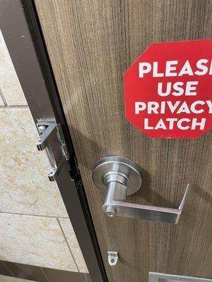 No privacy latch