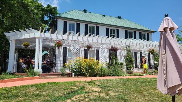 Beautiful historic home at Defiance